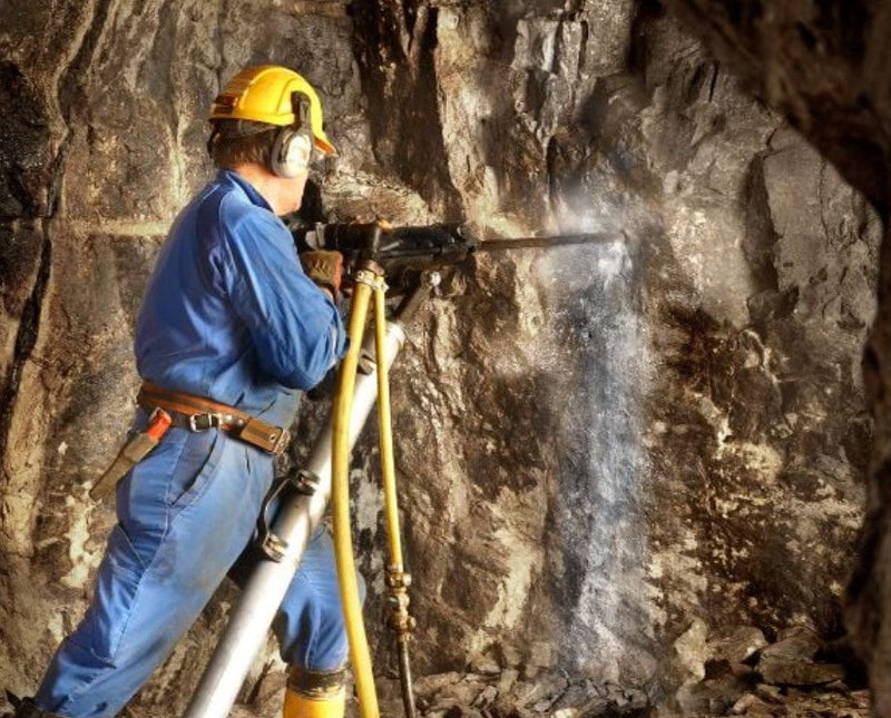 Perforadora de Roca BBD 94W con Sistema de Descarga de Agua – Alta Eficiencia para Perforación de Galerías y Túneles