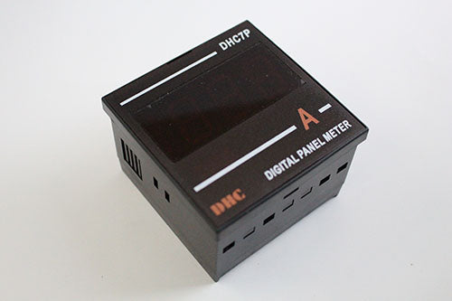 Amperímetro Digital de Panel DHC7P Vca 70 x 70 mm