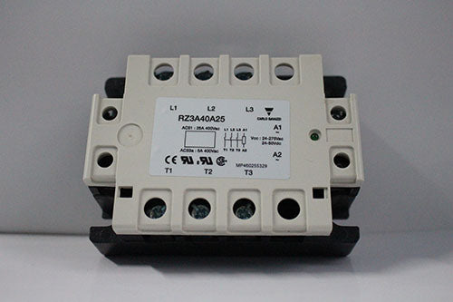 Relevador de Estado Sólido Trifásico Carlo Gavazzi RZ3A40A25 400 Vca 25 A