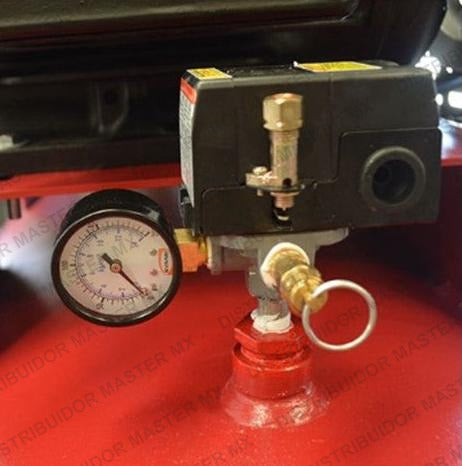 Compresor de aire lubricado de 2 etapas con motor eléctrico de 10 HP y tanque de 500L.